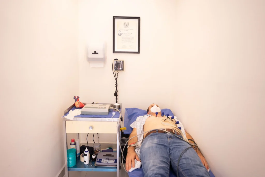 ekg elektrody jak podłączyć